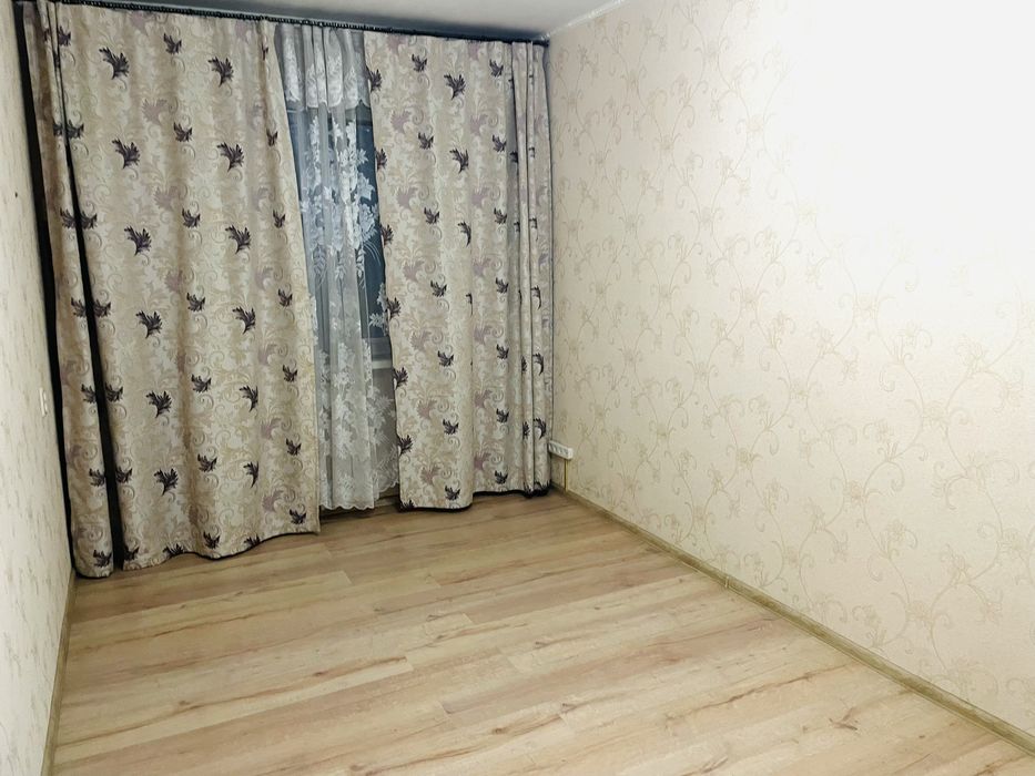 Продам 3 к .квартиру пр Миру  Театральна