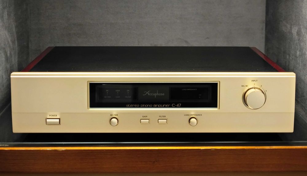 Accuphase C-47 przedwzmacniacz gramofonowy