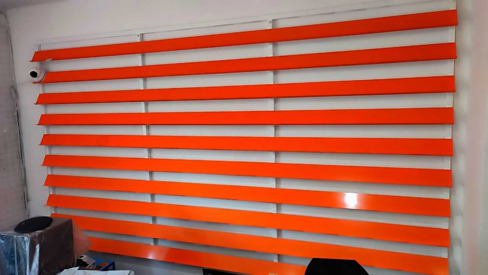 Szafa, półka wystawowa ,sklep  witryna ekspozycja regał