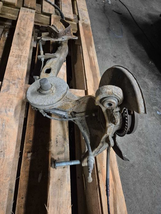 Wahacz zwrotnica tył prawa audi s3 8l