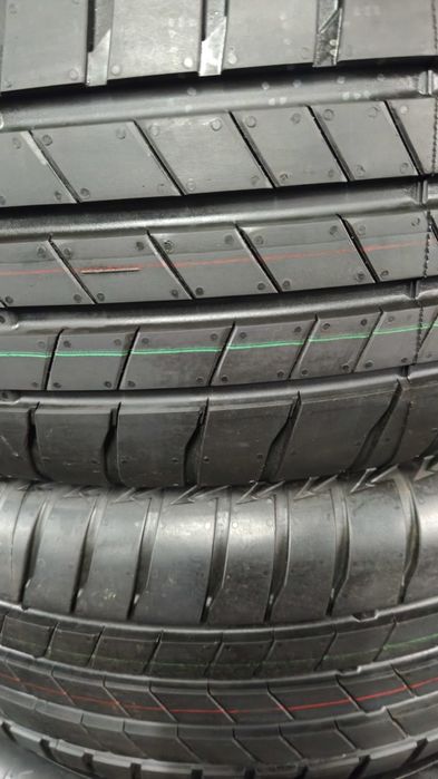 Pneus  215/60/16
