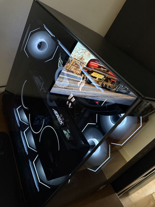 High-end gaming PC505772095706900481