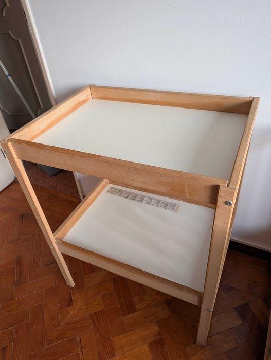 Berço + Trocador Ikea