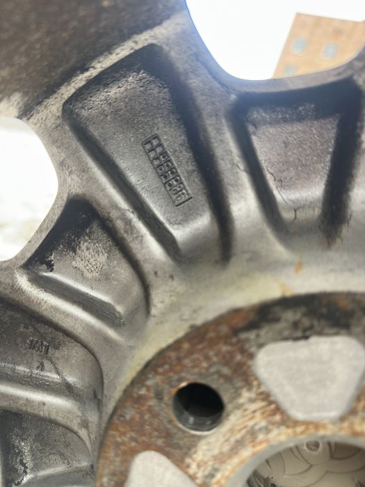 Диски, титани r15 audi 5*112 резина 195/65/15 зима