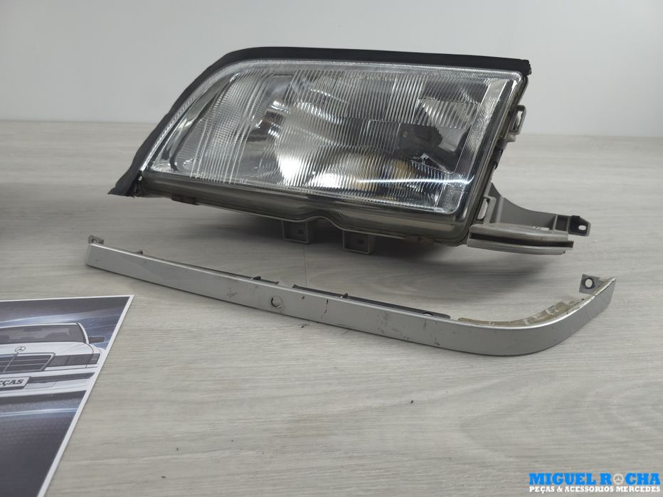Conjunto de opticas originais xenon com sistema lava-farois Mercedes C
