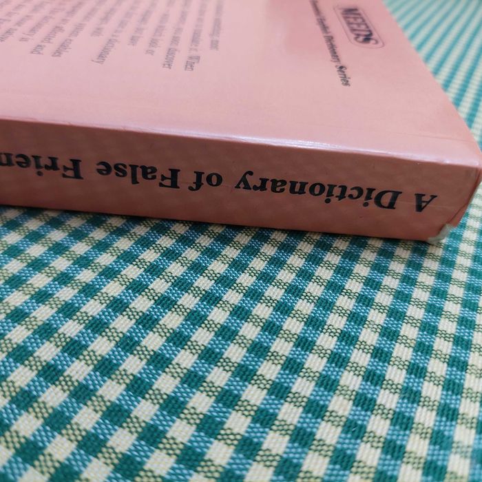 Dictionary of false friends.