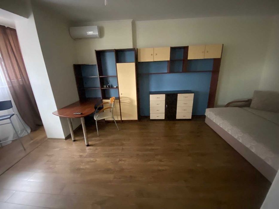 Оренда 1 кімнатної квартири п-т. Академіка Глушкова 9Д метро Іподром, Теремки, студія, генератор на все