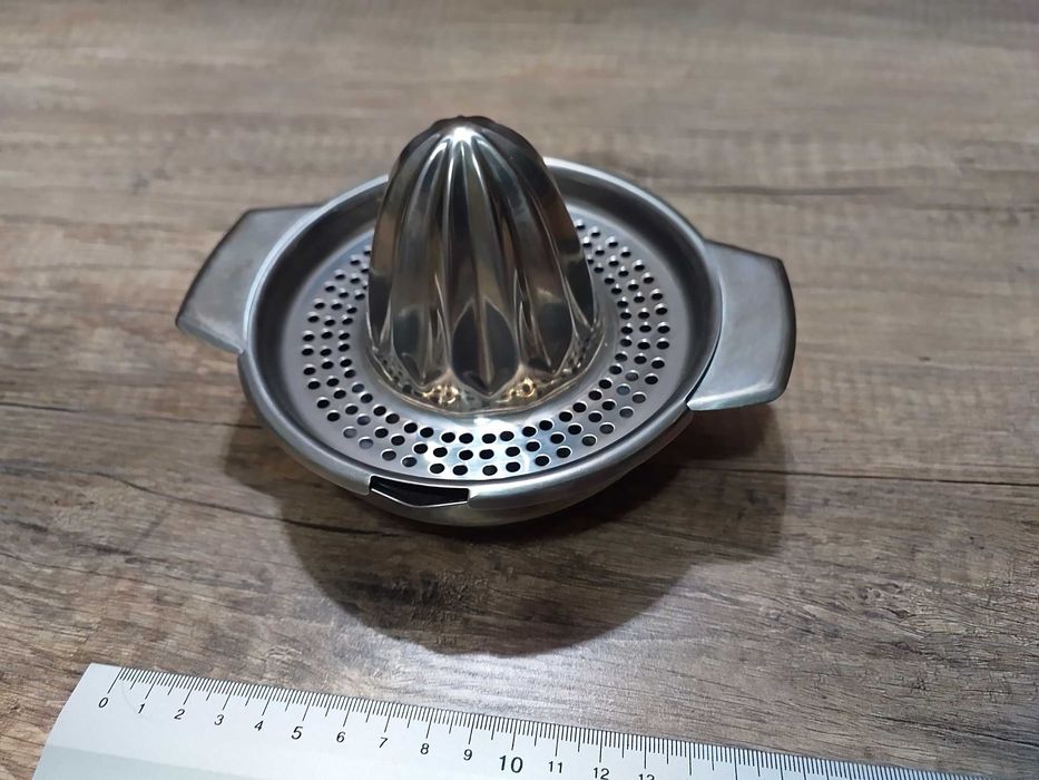 Zaparzacz do herbaty z klepsydrą + wyciskacz do cytrusów. NOWE