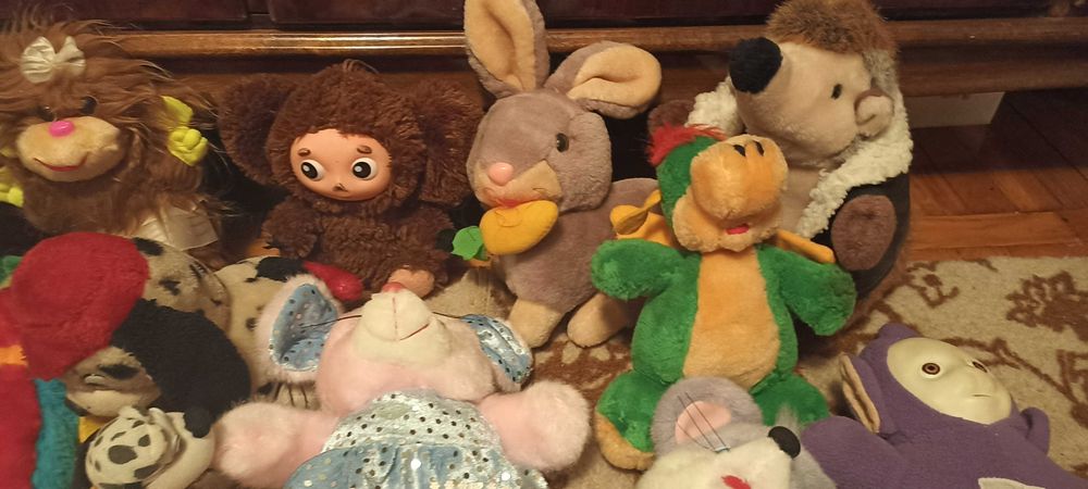 Іграшки - по 30 грн.