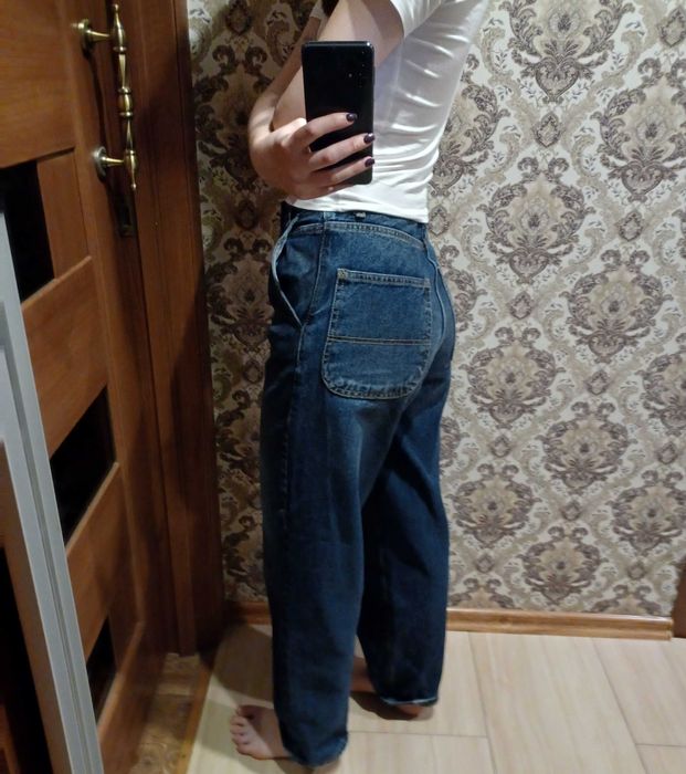 Жіночі джинси, сучасна моделька.