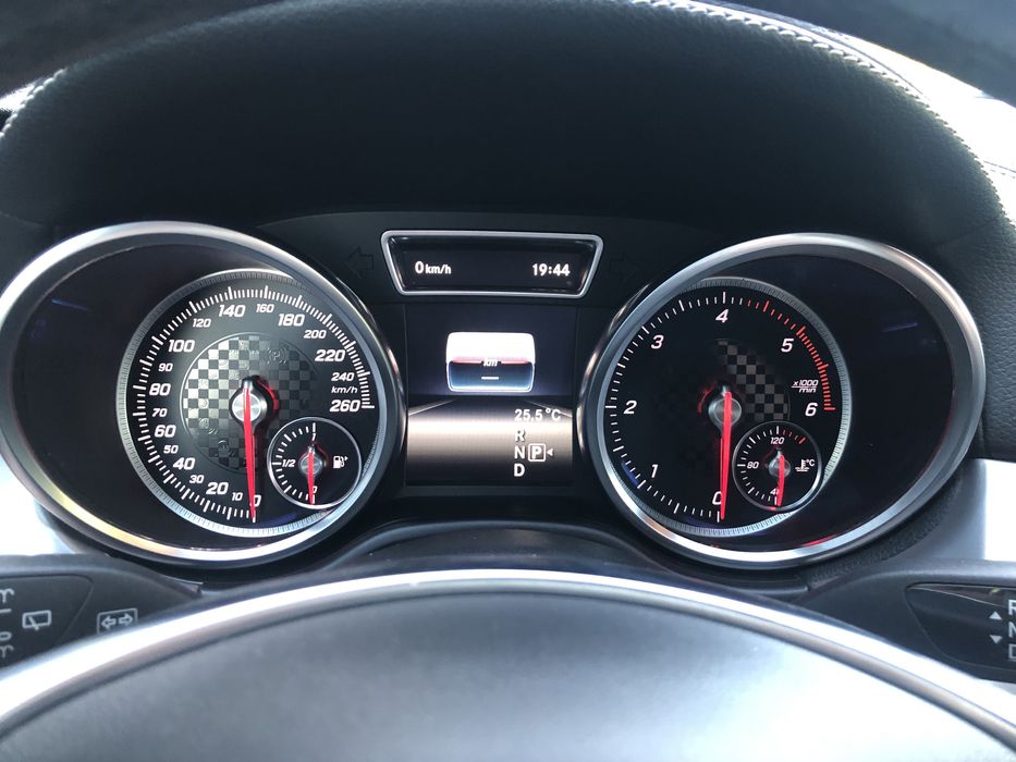 Щиток приборів Mercedes W166 AMG