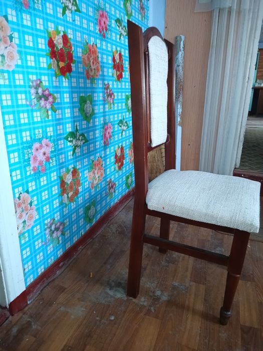 Стулья кухонные новые