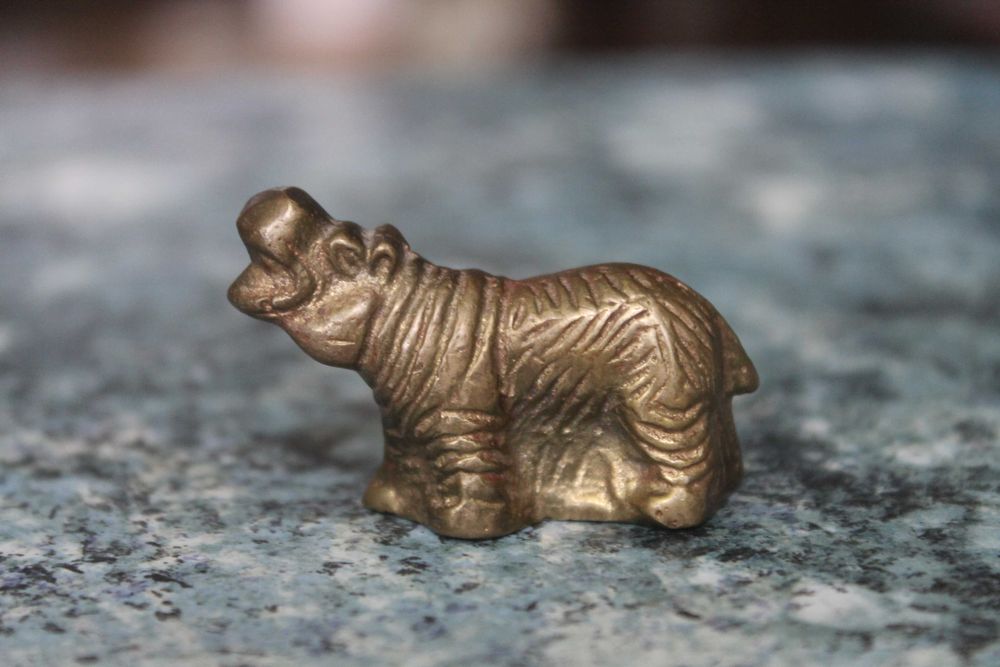 Статуэтка миниатюрный бегемотик