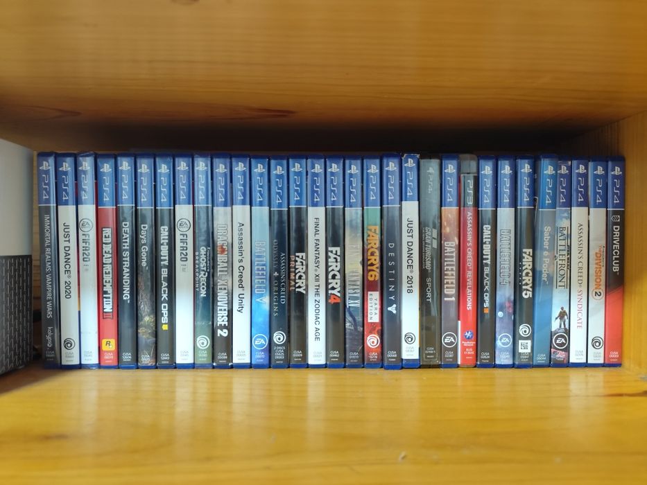 PS4 500g com jogos