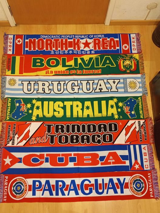 Cachecol de vários países novos, pede o teu!