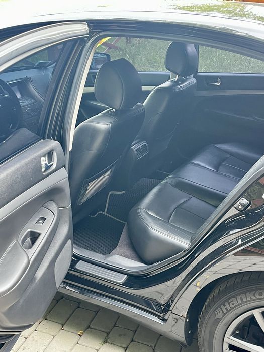 Infiniti g25x 2010р 2,5