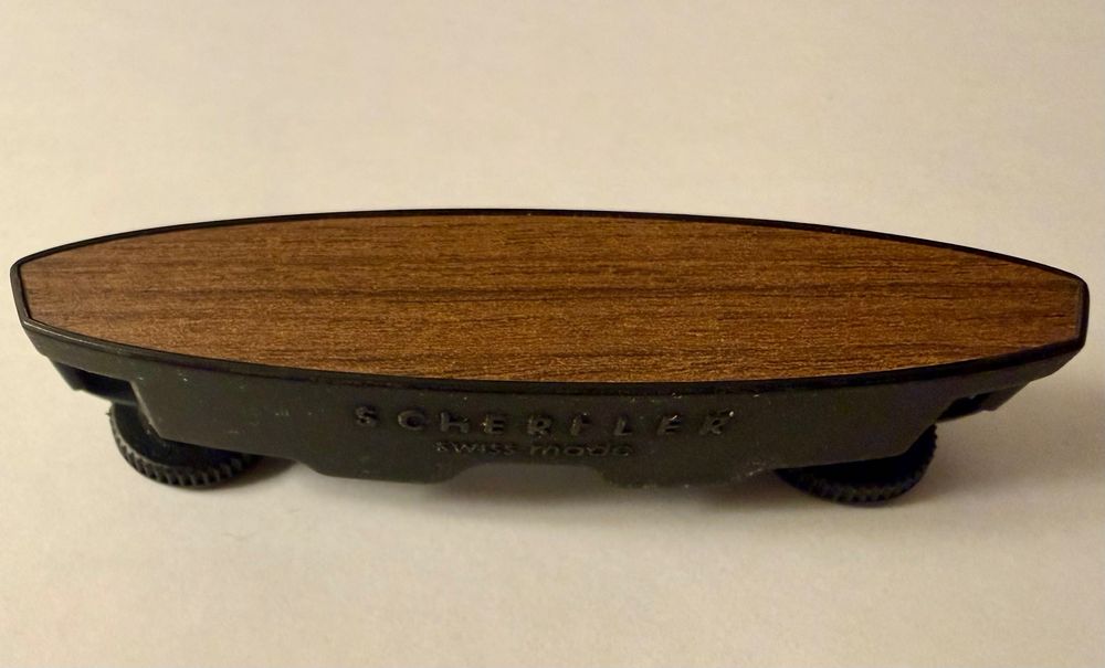 Aktywny pickup elektromagnetyczny Schertler AG6 z mikrofonem S-MIC-M