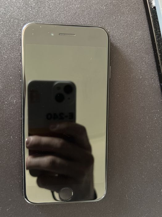 Iphone SE de 64 Gb