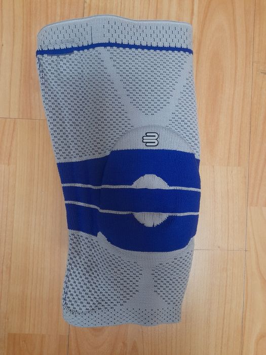 Бандаж Bauerfeind для стабілізації коліна GenuTrain ортез, наколінник