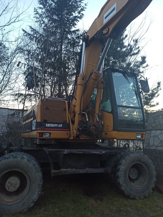 Koparka kołowa  CAT  M318