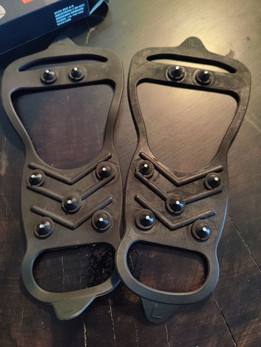 Nakładka antypoślizgowa Ecco.