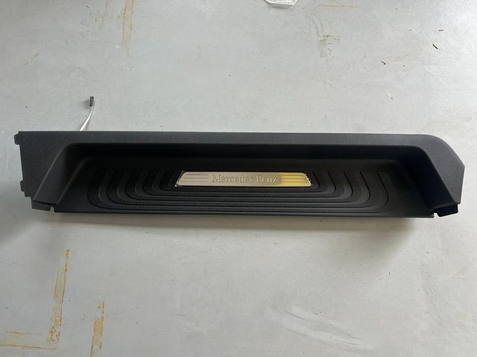 Nakładka osłona progowa próg tył lewy Mercedes Vito V klasa W447