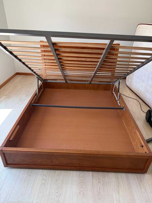 Cama de Madeira Maciça 1,40mt x 1,90mt
