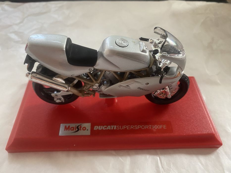 Ducati Supersport 900FE