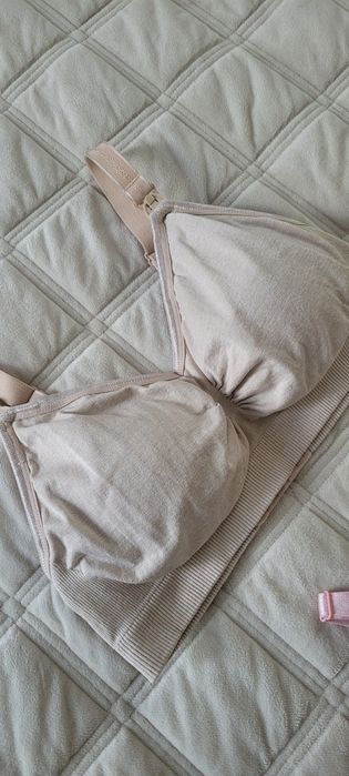 Топи для годування ГВ бюстгалтери