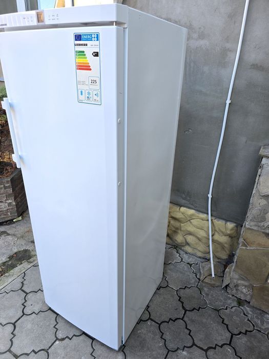 Морозильна камера Liebher GNP 2756 на 7 ящиків. NoFrost