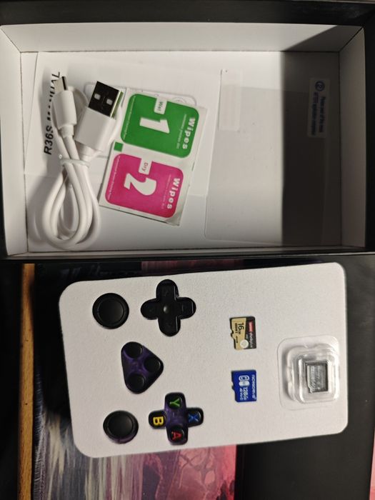 Consola retro r36s + acessorios