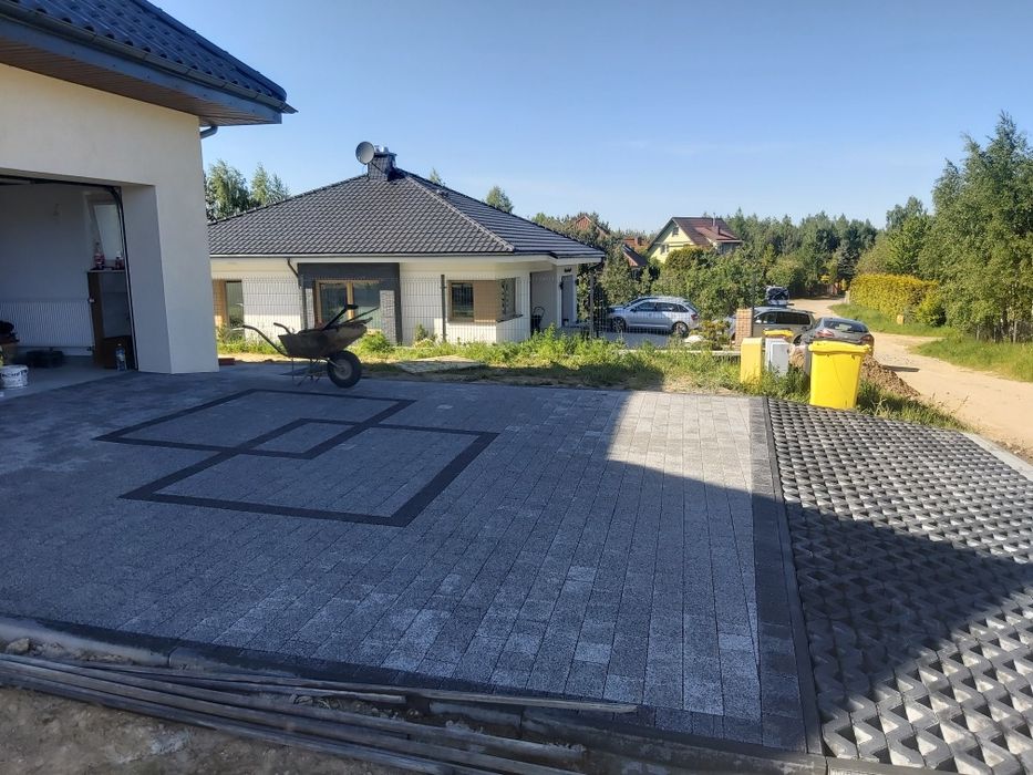 Układanie kostki. Kostka brukowa. Brukarstwo