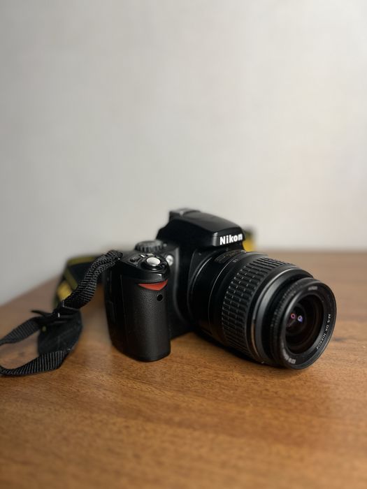 Дзеркальний фотоапарат Nikon D40