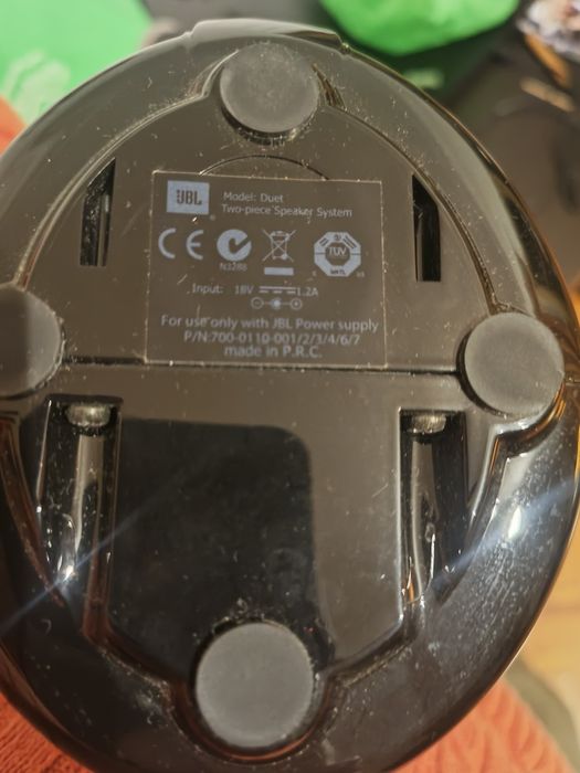 Colunas stereo JBL para computador ou televisão