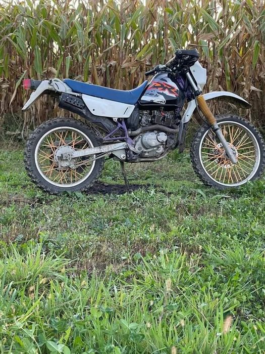 Suzuki Dr 125 SE