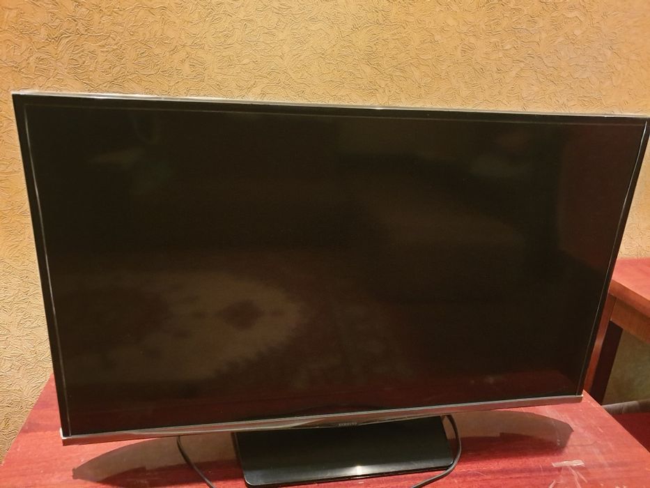 Продам LED-телевизор Samsung 32" Full HD UE32H5000AK