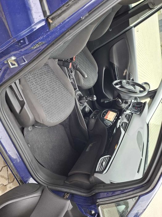 OPEL CORSA  E 1,4 benz zarejestrowany i ubezpieczony