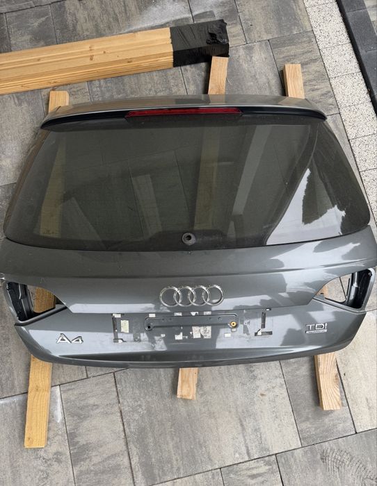 Klapa Bagażnika A4 B8 Avant LZ7S