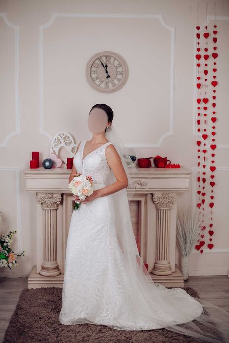 Весільна сукня з мереживом