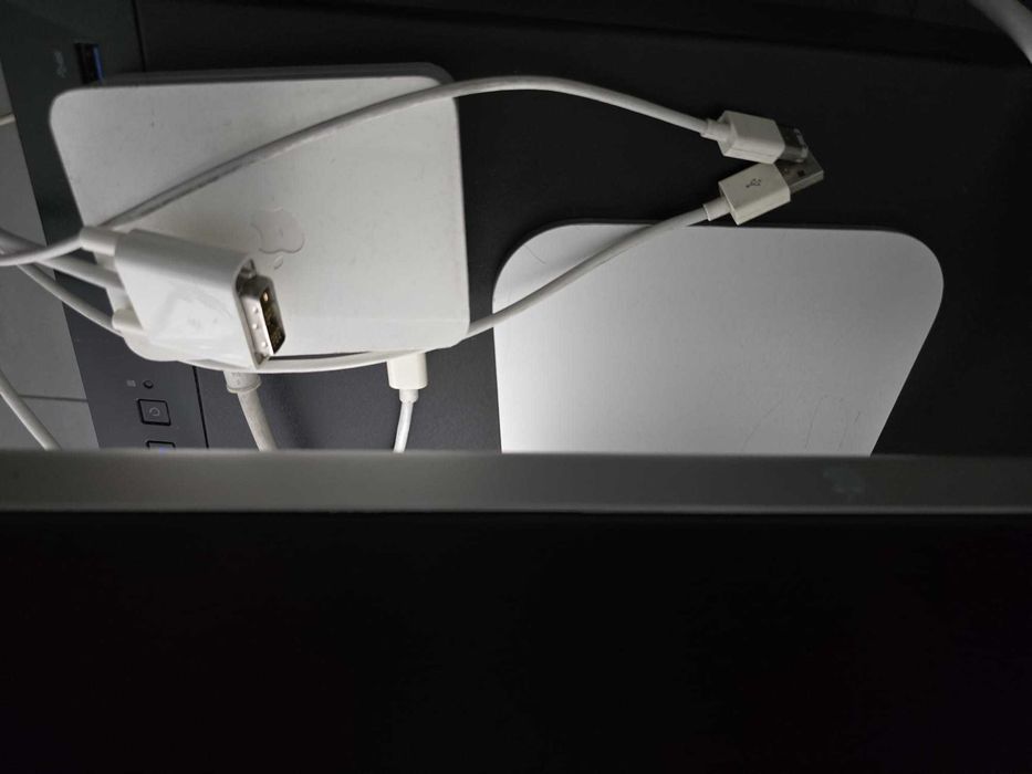 Monitor Apple Cinema 20''