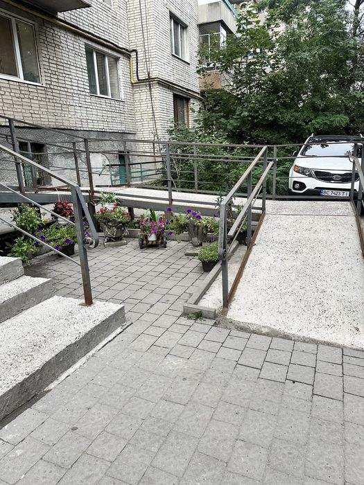 Продається 3-кімн.кв-ра по Миколайчука