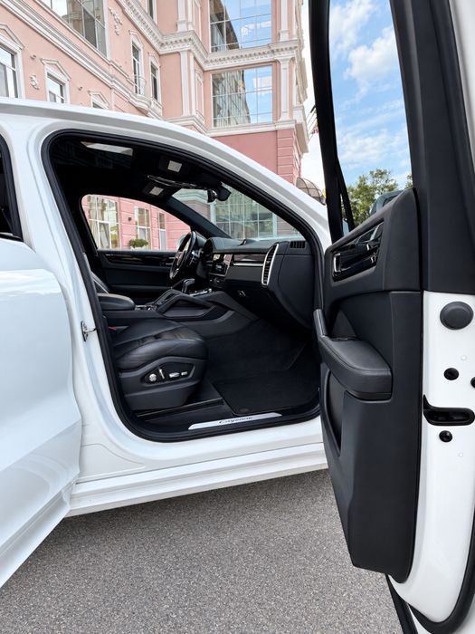 Porsche Cayenne 2019
