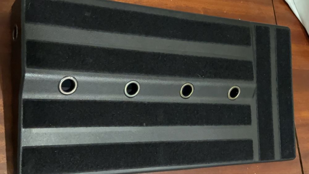 Pedalboard como novo