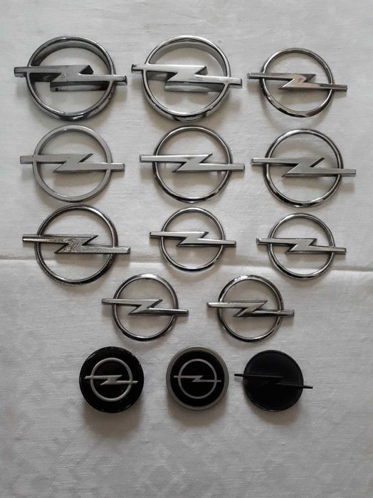 Эмблема  значок  шильдик  надпись  логотип  OPEL  Оригинал