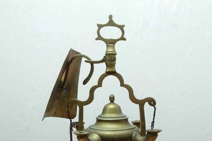 Antiga Candeia/lamparina de Azeite em Latão com 4 Lumes (35cm