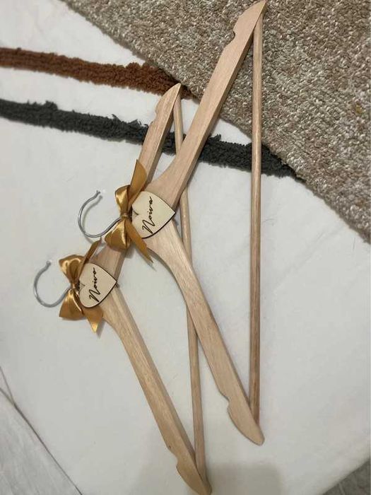 Cabides/cruzetas Noivos