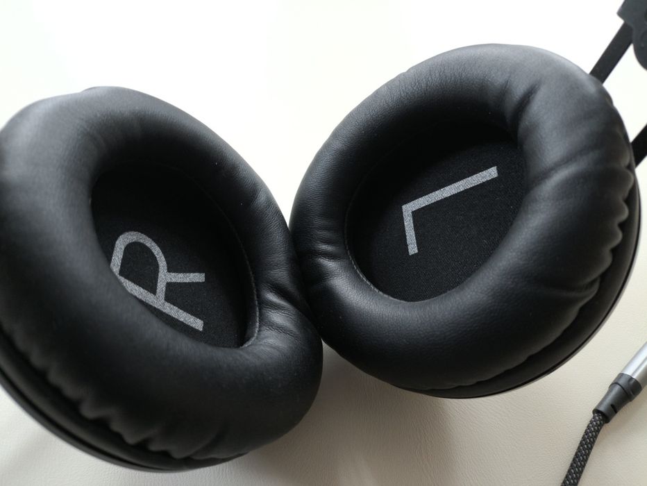 Навушники AKG K72