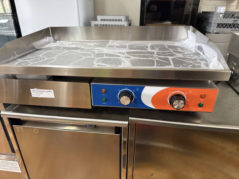 Equipamento de Hotelaria Grelhadores eletricos / Pranchas Grill