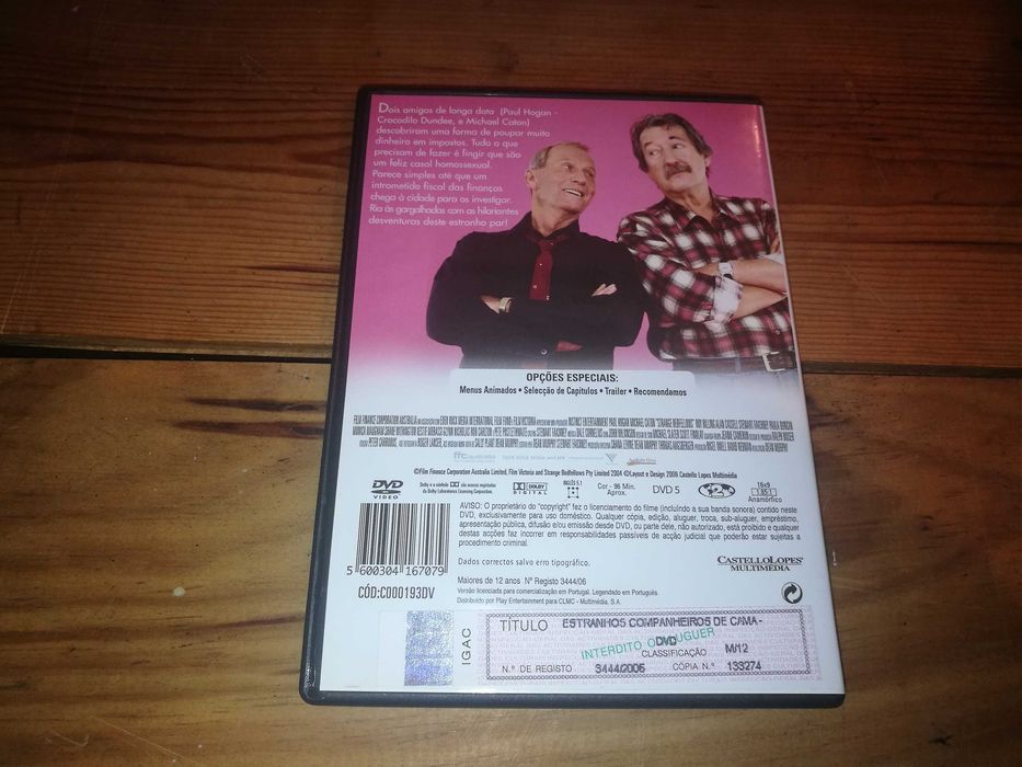 ESTRANHOS COMPANHEIROS DE CAMA 	DVD (legendagem em Português)