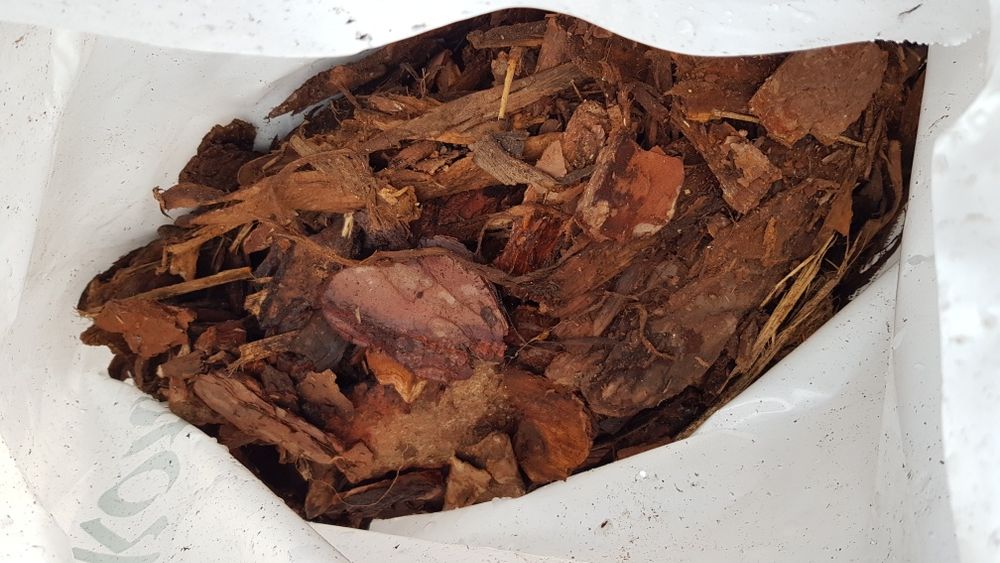 Kora sosnowa sortowania GRUBA 50-100 mm LESZNO